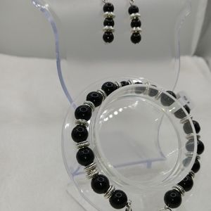 Handmade wire beaded bracelet and earrings set